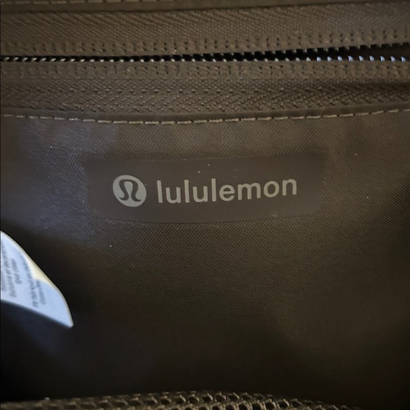 NWT - Lululemon Everywhere Backpack Mini 4L Metal Hardware - Picture 12 of 14
